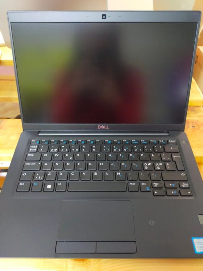 Latitude 7390 13.3"